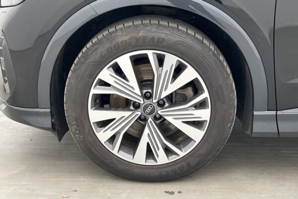 Audi Q4 50 e-tron - Image 10