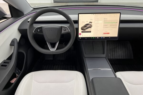 Tesla Model 3 Long Range AWD - Image 6