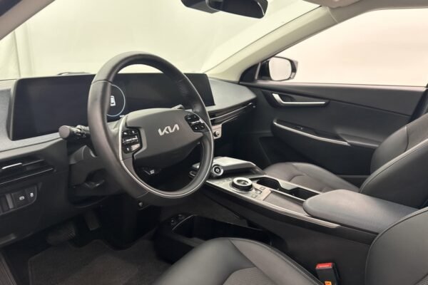 Kia EV6 - Image 2