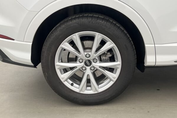 Audi Q3 Sline 40 TDI Quattro - Image 11