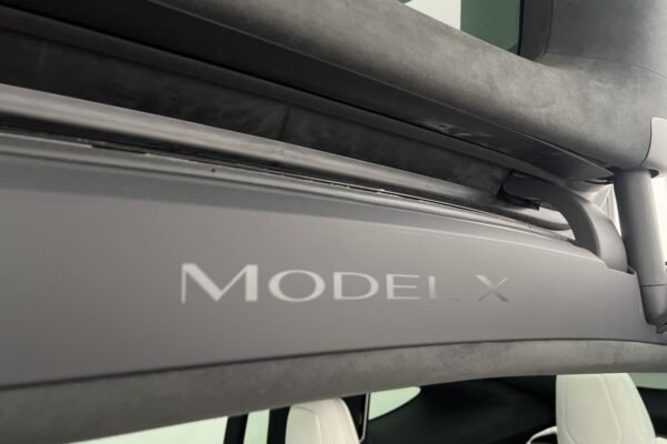 Tesla Model X Plaid 1020 ch - Image 12