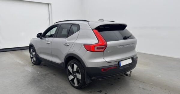 Volvo XC40 Recharge Twin Plus AWD - Image 9