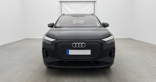 Audi Q4 50 e-tron - Image 4
