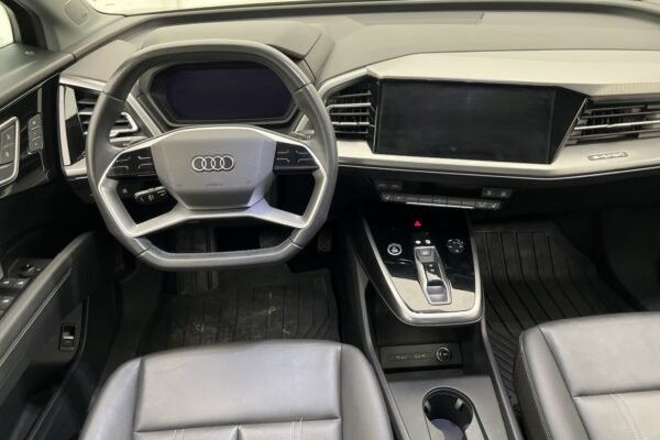 Audi Q4 50 e-tron - Image 2